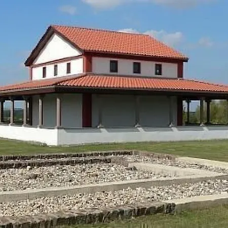 Gesamte In By Interhome Apartamento Pommern